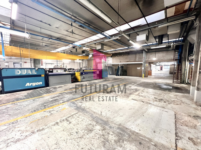 CREAZZO – RIF. 568FUTURAM -PER INFO 0444/310220

Alle porte della Z.A.I. di Creazzo si vende capa...