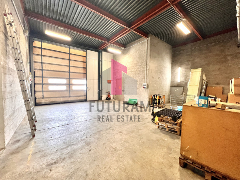 CREAZZO – RIF. 568FUTURAM -PER INFO 0444/310220

Alle porte della Z.A.I. di Creazzo si vende capa...