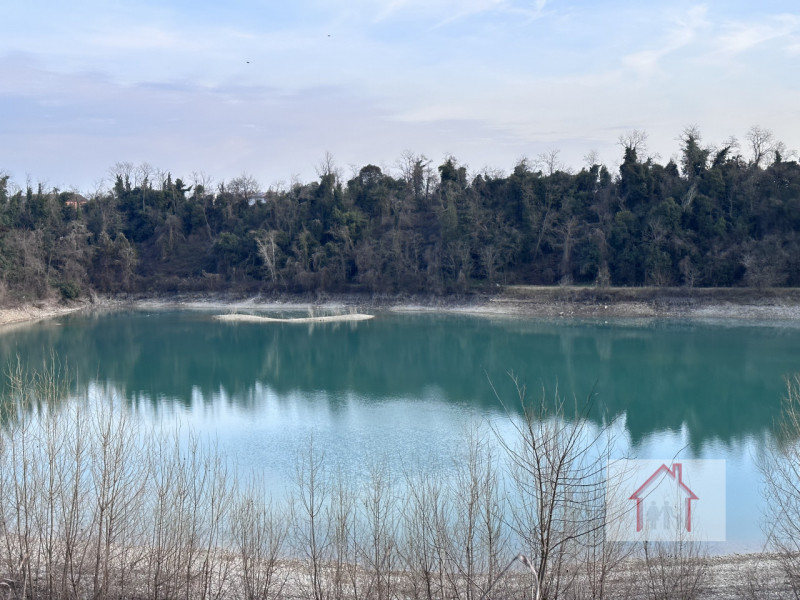 Luxor Agenzia Immobiliare propone in esclusiva una straordinaria opportunità d’investimento nel c...