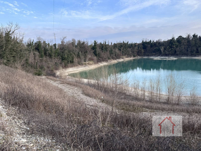 Luxor Agenzia Immobiliare propone in esclusiva una straordinaria opportunità d’investimento nel c...