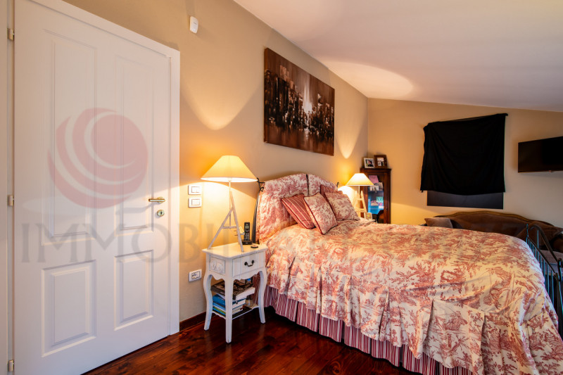 Situata nel cuore di Abano Terme, nota per le sue famose sorgenti termali e un clima mite tutto l...