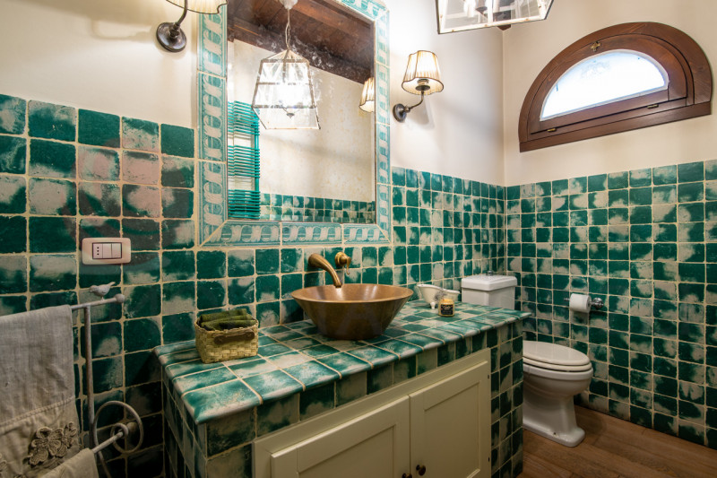 Situata nel cuore di Abano Terme, nota per le sue famose sorgenti termali e un clima mite tutto l...