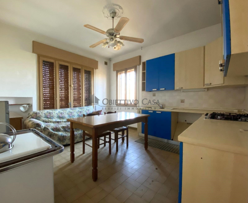 Rif. BOV189 - Proponiamo in vendita una casa singola a Bovolenta, divisa orizzontalmente in 2 uni...