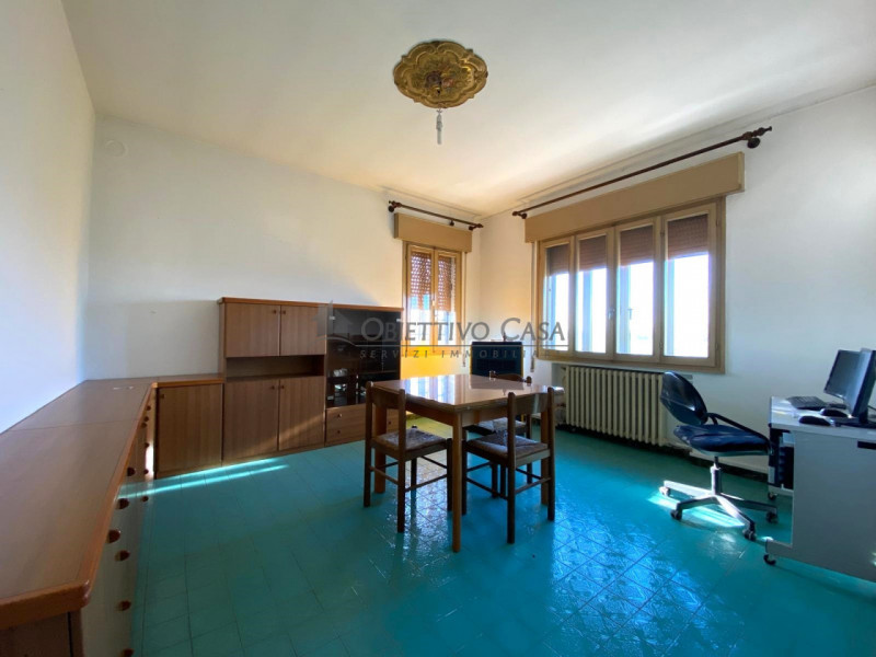 Rif. BOV189 - Proponiamo in vendita una casa singola a Bovolenta, divisa orizzontalmente in 2 uni...