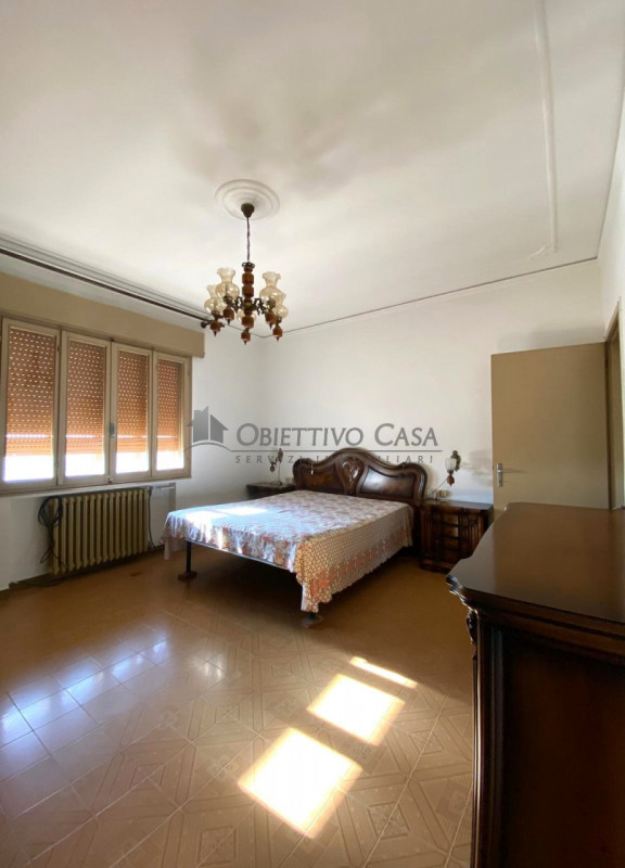 Rif. BOV189 - Proponiamo in vendita una casa singola a Bovolenta, divisa orizzontalmente in 2 uni...