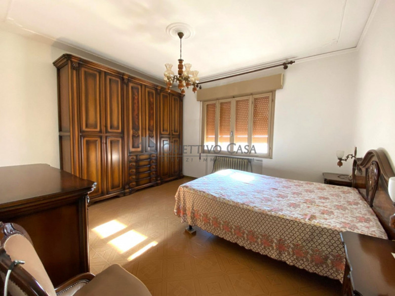 Rif. BOV189 - Proponiamo in vendita una casa singola a Bovolenta, divisa orizzontalmente in 2 uni...