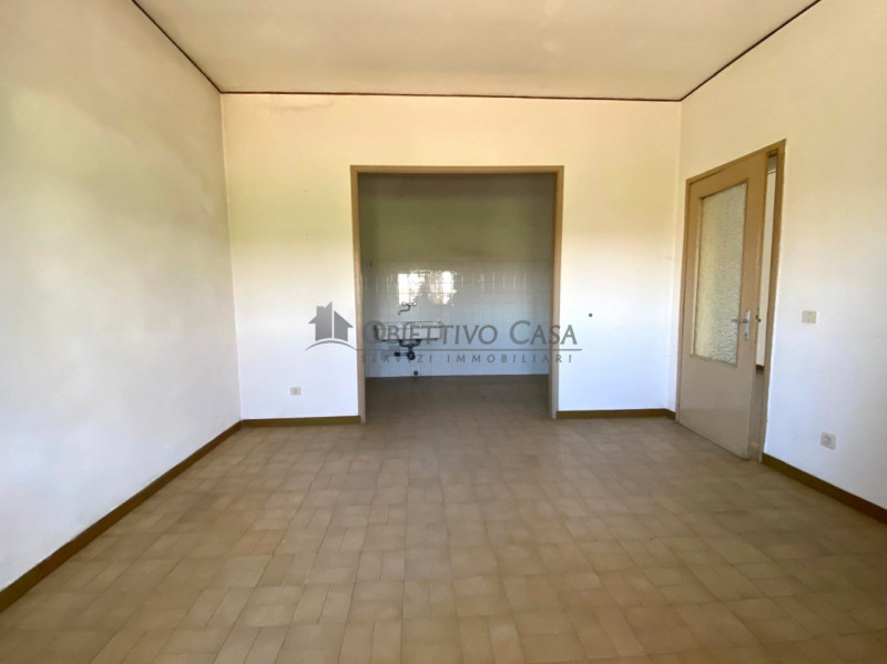 Rif. BOV189 - Proponiamo in vendita una casa singola a Bovolenta, divisa orizzontalmente in 2 uni...