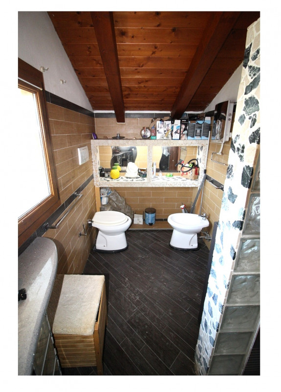 Ponterotto - Via Monta 

Scoprite questa splendida casa singola terratetto situata nel tranquillo...