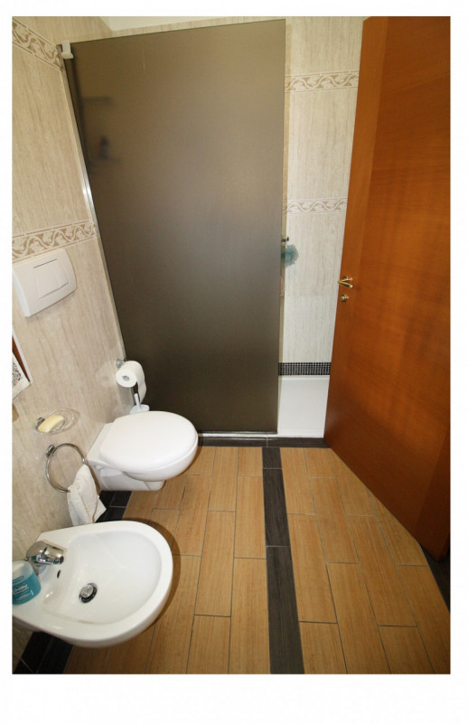 Ponterotto - Via Monta 

Scoprite questa splendida casa singola terratetto situata nel tranquillo...