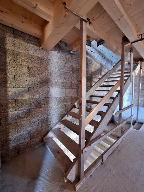 PORZIONE DI VILLETTA BIFAMILIARE AL GREZZO IN VENDITA A PIAZZOLA SUL BRENTA - Rif. 8223
Scopri la...