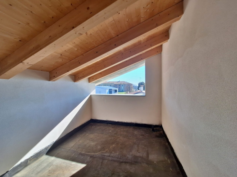 PORZIONE DI VILLETTA BIFAMILIARE AL GREZZO IN VENDITA A PIAZZOLA SUL BRENTA - Rif. 8223
Scopri la...