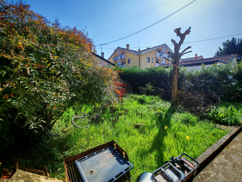 Nel quartiere residenziale di Voltabarozzo, una delle zone più richieste della città di Padova pe...