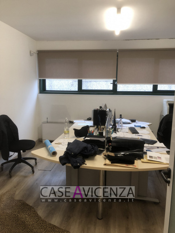 GRISIGNANO DI ZOCCO -  C.E.D - IN ESCLUSIVA !!! - Proponiamo questo capannone in condizioni pari ...