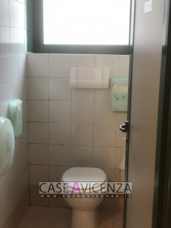 GRISIGNANO DI ZOCCO -  C.E.D - IN ESCLUSIVA !!! - Proponiamo questo capannone in condizioni pari ...