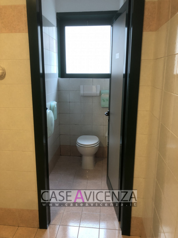 GRISIGNANO DI ZOCCO -  C.E.D - IN ESCLUSIVA !!! - Proponiamo questo capannone in condizioni pari ...