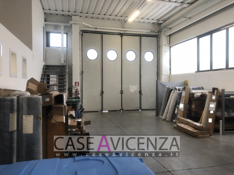 GRISIGNANO DI ZOCCO -  C.E.D - IN ESCLUSIVA !!! - Proponiamo questo capannone in condizioni pari ...