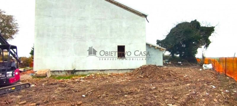 Rif. PL170 - Situata nel tranquillo contesto di Pontelongo, proponiamo in vendita porzione di tri...