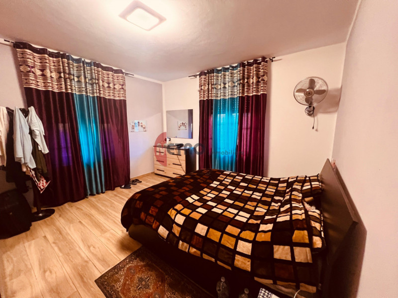 Scoprite questa affascinante casa singola terratetto situata nel cuore di Valdagno, un comune ric...