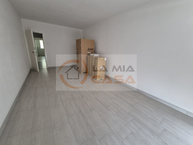 LEGNARO - In una nuova palazzina elegante composta da sole sei unità abitative, proponiamo in ven...