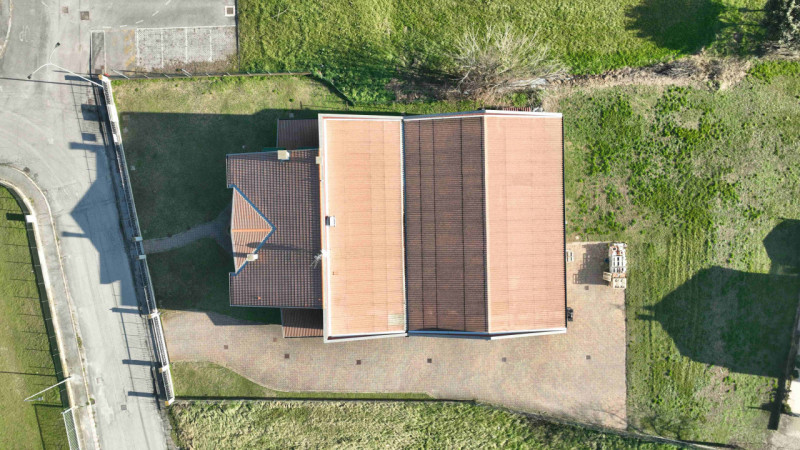 Rif. S398 - Proponiamo in vendita nel comune di Solesino proprietà composta da casa indipendente ...