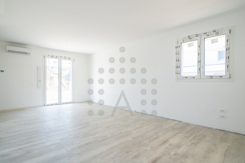 Cerchi una casa nuova mai abitata senza IVA, con allacciamenti e comfort già compresi?
Questa vil...