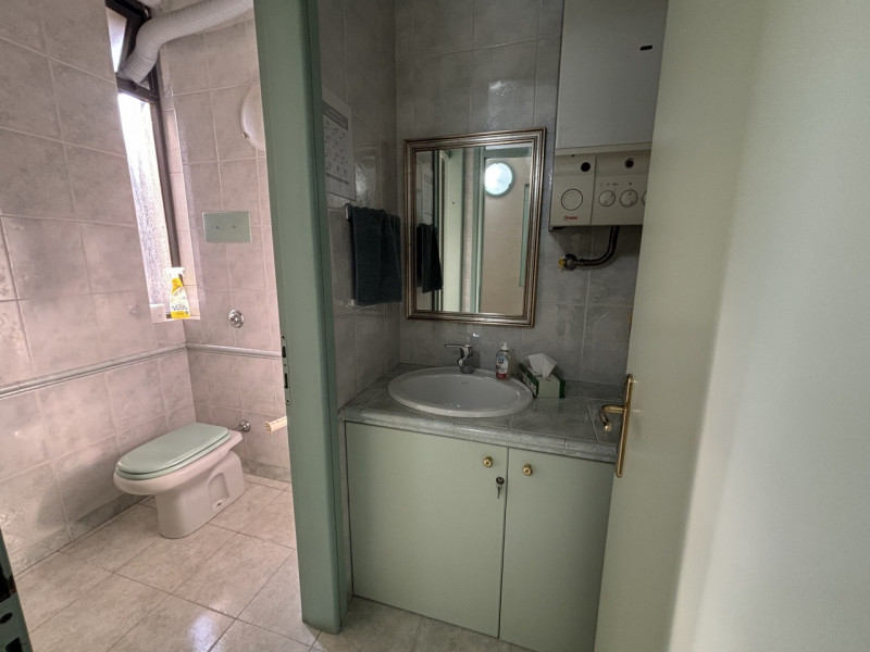 Ufficio al Piano Terra con Ingresso Indipendente – Un'Occasione Imperdibile a Mestrino Centro!

N...