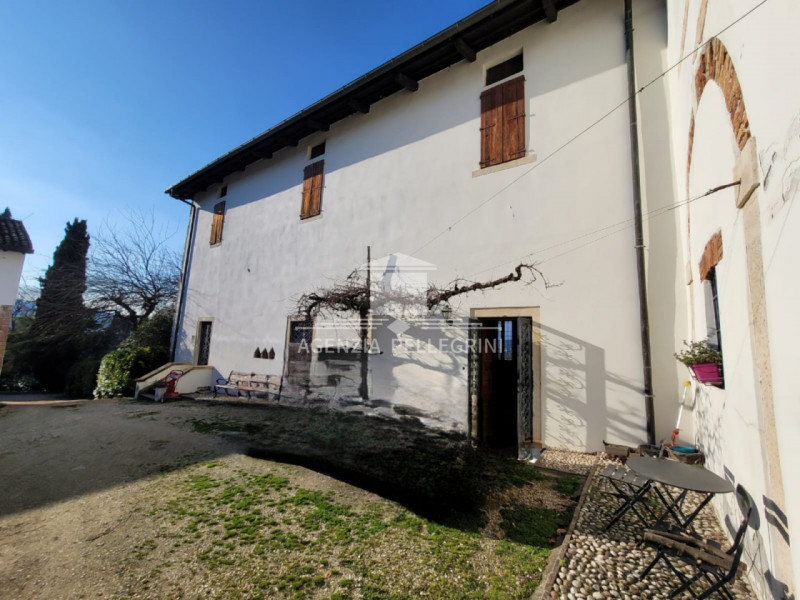 FOR RENT – VICENZA - | Exclusive Renaissance Villa Portion – 15 minutes from Caserma Ederle Live ...