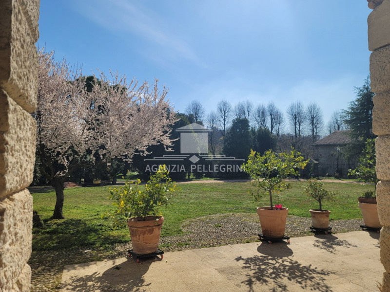 FOR RENT IN VICENZA  Prestigiosa Dependance in Affitto a 15 minuti dalla Caserma Ederle
In una de...