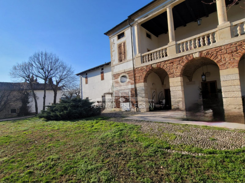 FOR RENT – VICENZA - | Exclusive Renaissance Villa Portion – 15 minutes from Caserma Ederle Live ...