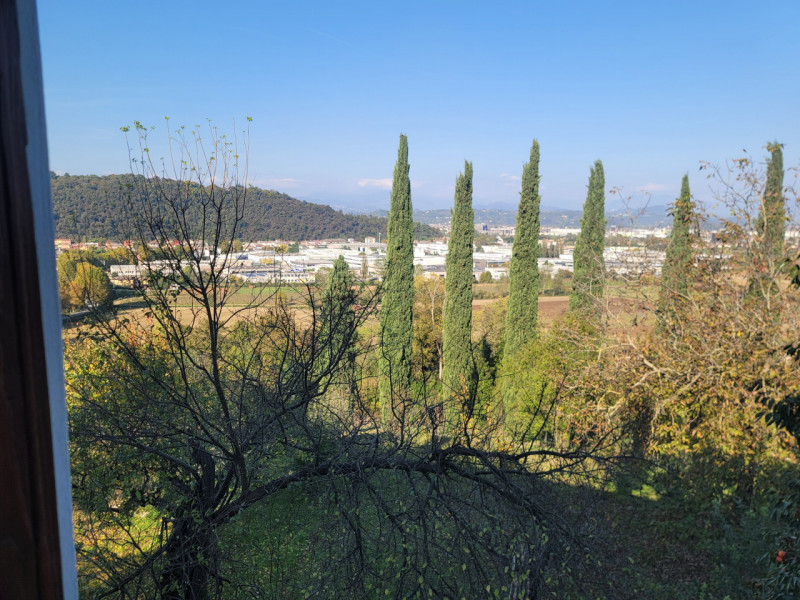 FOR RENT IN VICENZA  Prestigiosa Dependance in Affitto a 15 minuti dalla Caserma Ederle
In una de...