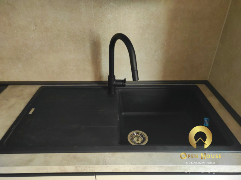 OPEN HOUSE by Franco Savegnago propone in locazione dal 01/01/2026 appartamento parz.arredato pos...