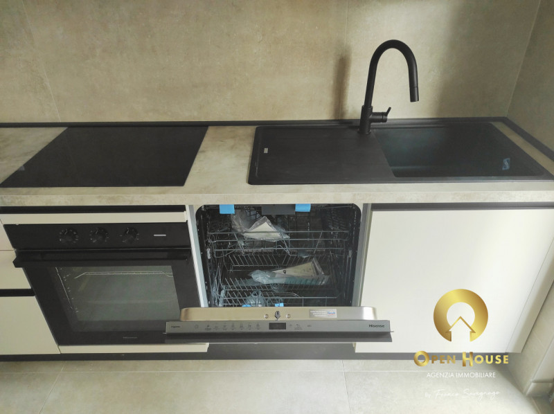 OPEN HOUSE by Franco Savegnago propone in locazione dal 01/01/2026 appartamento parz.arredato pos...