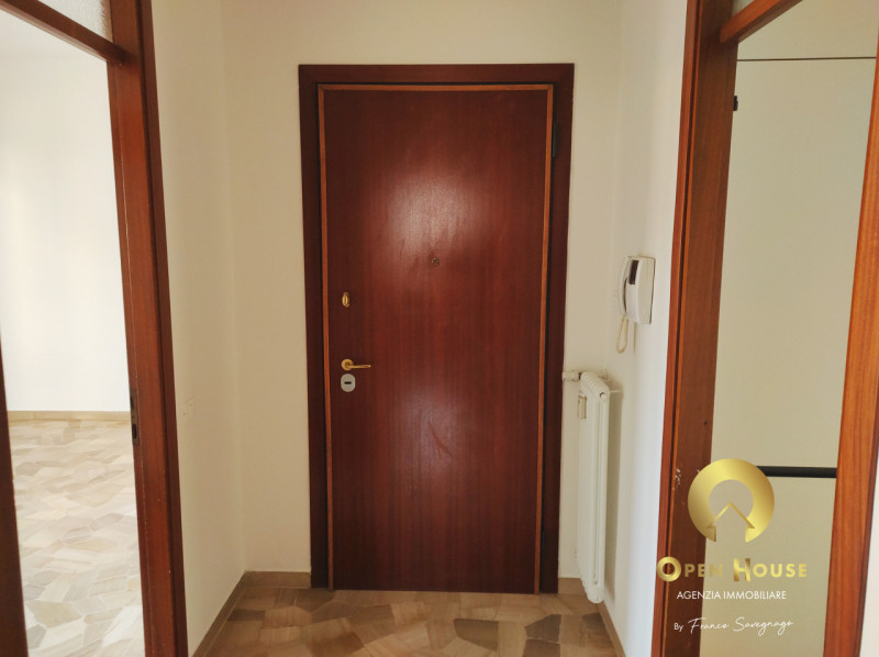 OPEN HOUSE by Franco Savegnago propone in locazione dal 01/01/2026 appartamento parz.arredato pos...