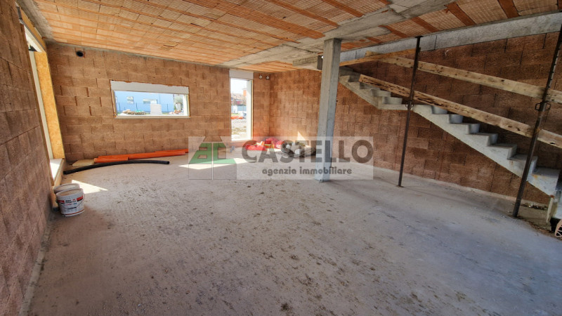 Campodarsego centro comoda ai servizi spaziosa porzione di bifamiliare con giardino privato. Rif....