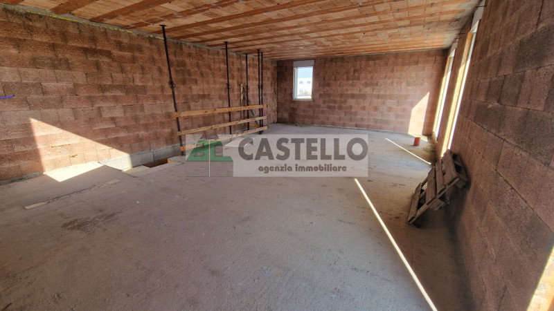 Campodarsego centro comoda ai servizi spaziosa porzione di bifamiliare con giardino privato. Rif....