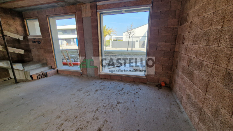 Campodarsego centro comoda ai servizi spaziosa porzione di bifamiliare con giardino privato. Rif....