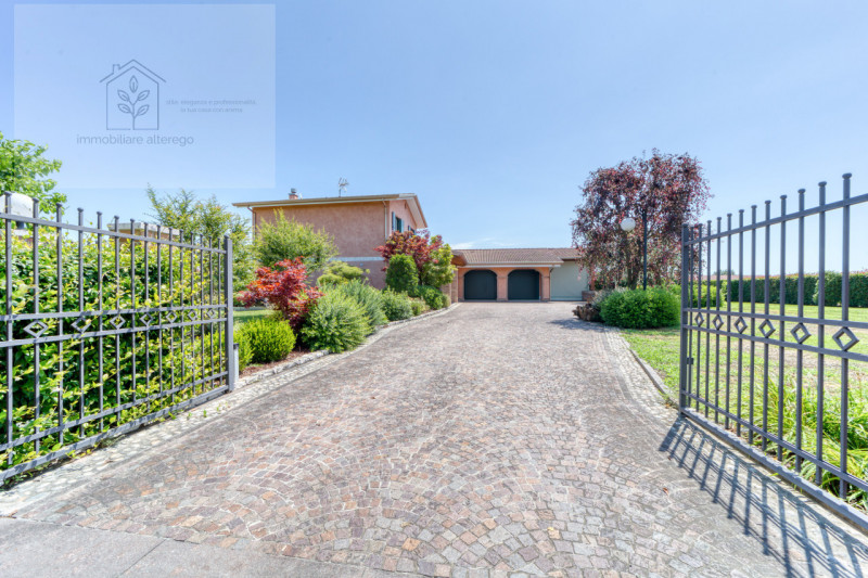 Villa del Conte Vendita Villa
