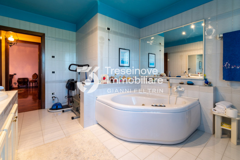 (Per INFO Simone G. 3298777518) San Donà di Piave, zona Argine Destro, NOSTRA ESCLUSIVA, proponia...