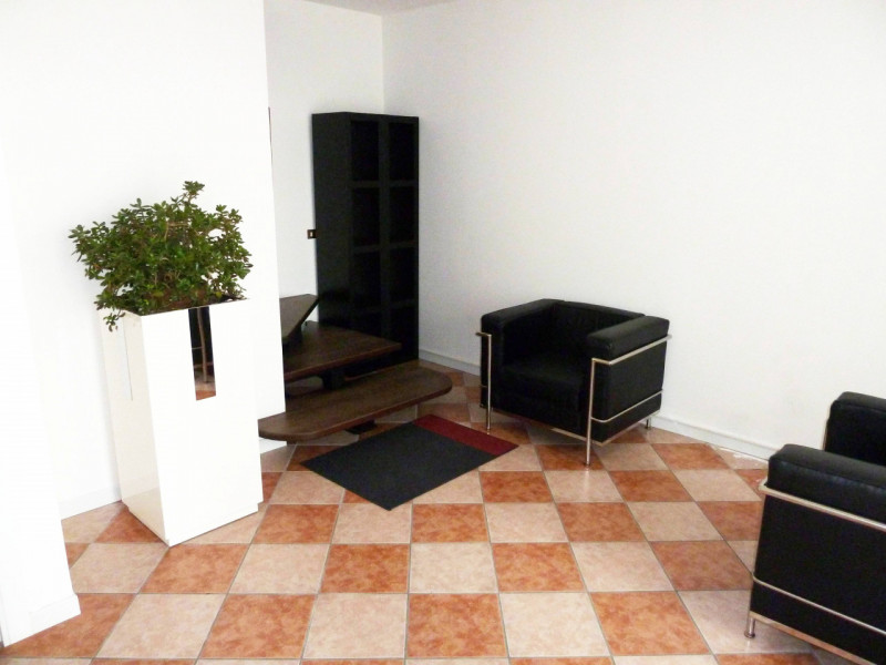 Capriccio di Vigonza locasi prestigiosi uffici, idonei anche come show room. Liberi per maggio 20...