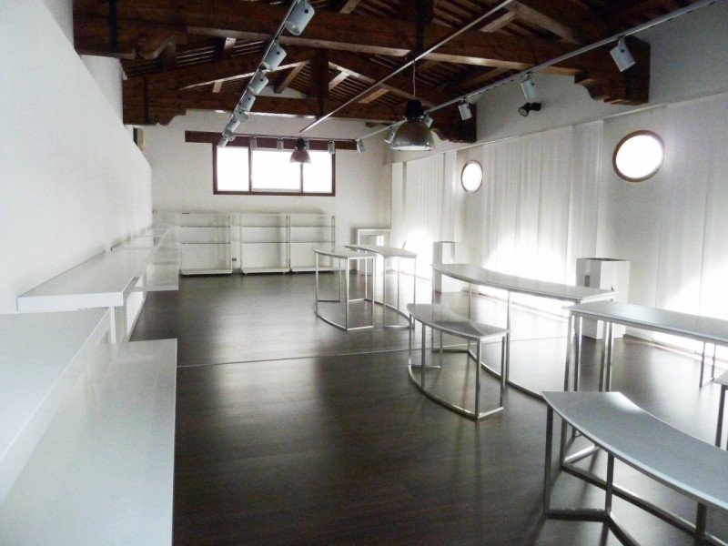 Capriccio di Vigonza locasi prestigiosi uffici, idonei anche come show room. Liberi per maggio 20...