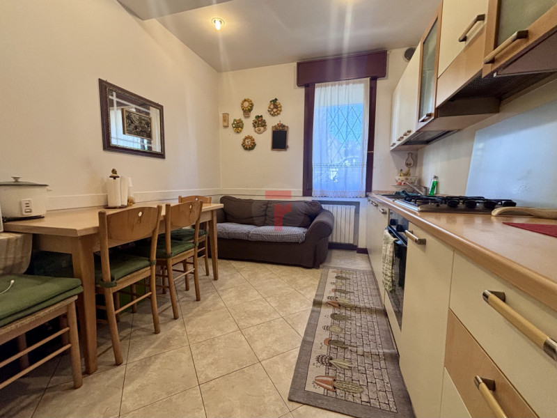 Scopri questo investimento, immobile affittato.
Appartamento in bifamiliare situato nel cuore del...