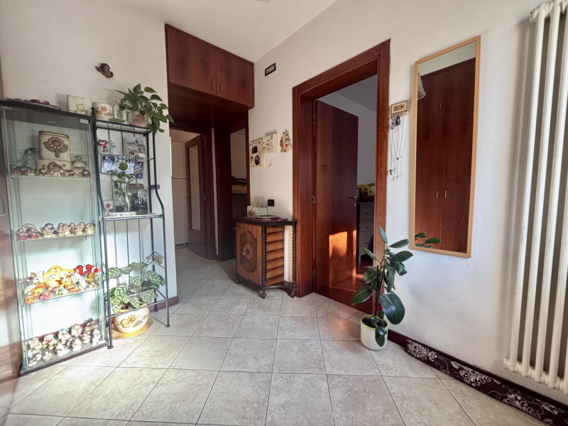 Scopri questo investimento, immobile affittato.
Appartamento in bifamiliare situato nel cuore del...