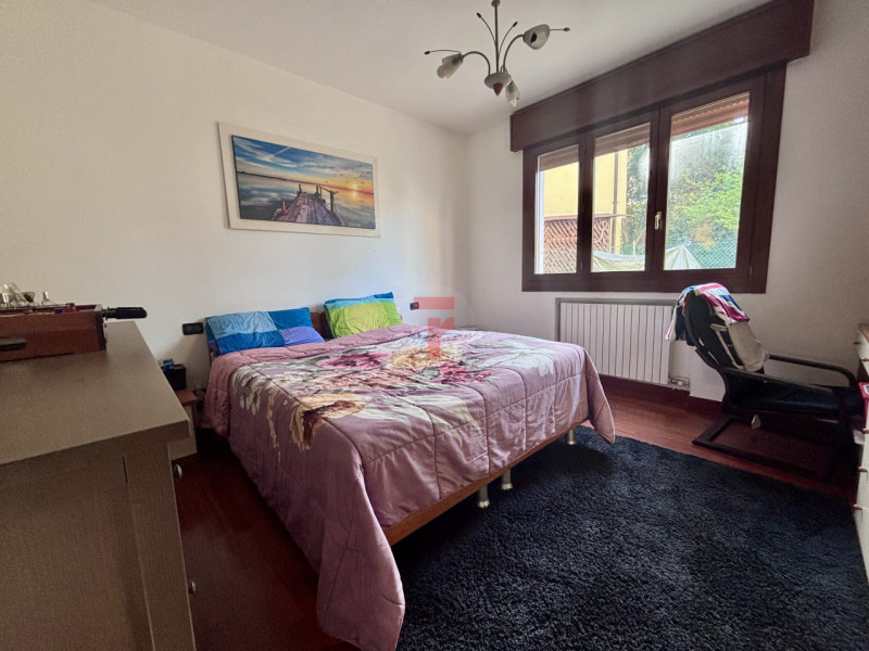 Scopri questo investimento, immobile affittato.
Appartamento in bifamiliare situato nel cuore del...