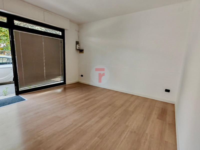 Scopri questo investimento, immobile affittato.
Appartamento in bifamiliare situato nel cuore del...