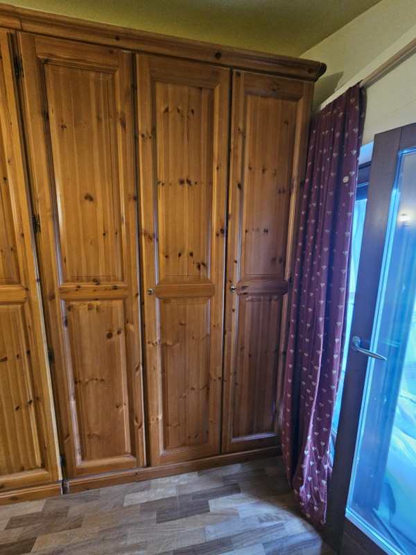 Scopri un'opportunità imperdibile nel cuore di Vernante con questo esclusivo appartamento all'ult...