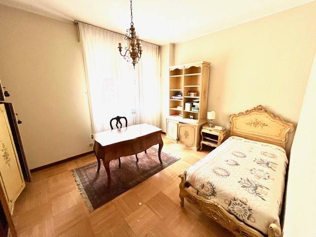 APPARTAMENTO DA RISTRUTTURARE CON PERTINENZE – CENTRO STORICO

A pochi passi dalla Chiesa di Sant...