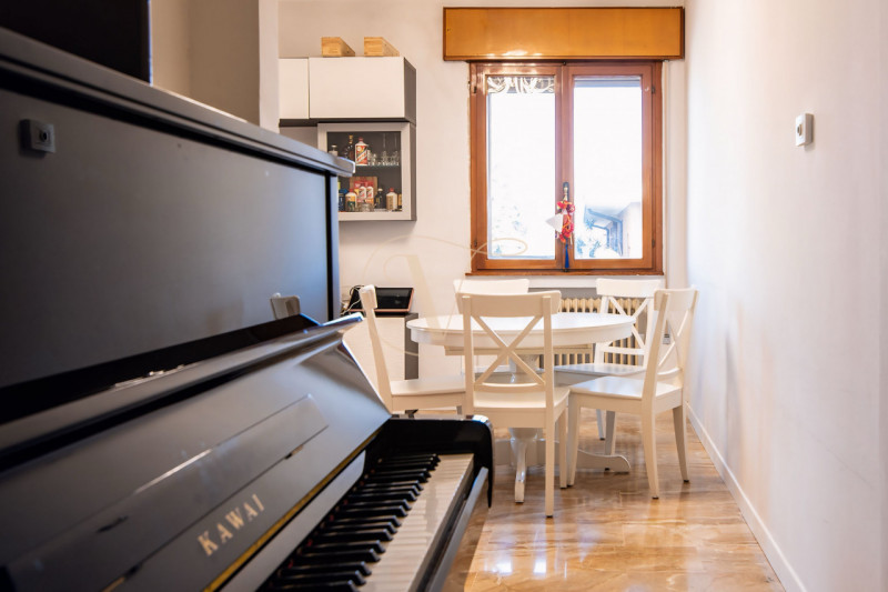 Quali sono le caratteristiche che differenziano questo appartamento da tutti gli altri?

- Terraz...