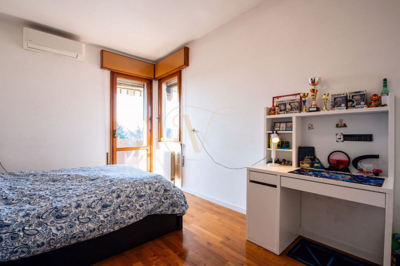 Quali sono le caratteristiche che differenziano questo appartamento da tutti gli altri?

- Terraz...