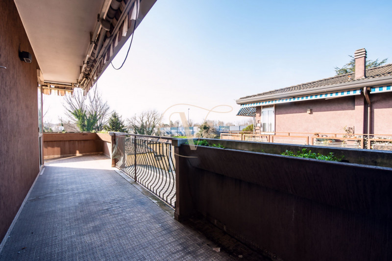 Quali sono le caratteristiche che differenziano questo appartamento da tutti gli altri?

- Terraz...