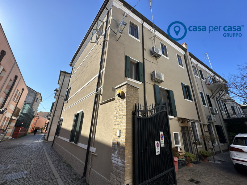 Adria Vendita Casa a schiera porzione di testa